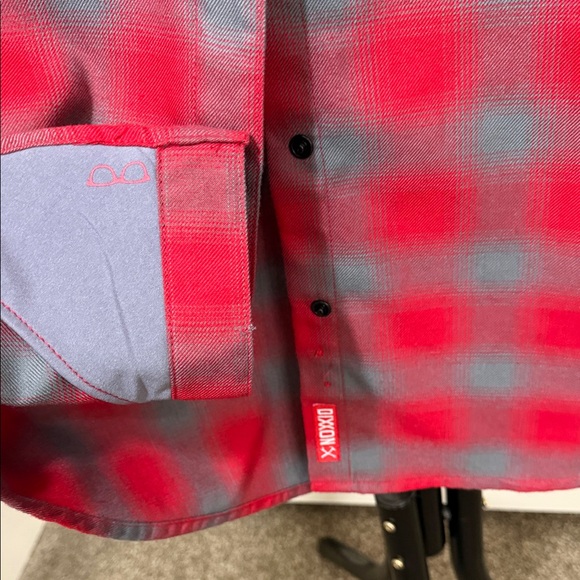 DIXXON Women’s PULASKI Red and Gray Flannel Shirt - Picture 4 of 6